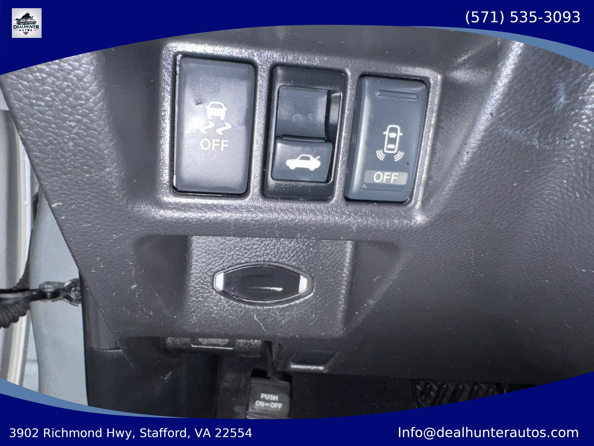 Used 2011 INFINITI G37 Journey w/ Premium Pkg RWD image 16