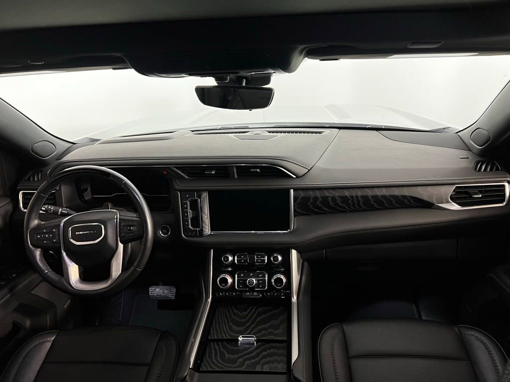 Used 2023 GMC Yukon XL Denali w/ Denali Reserve Package image 22