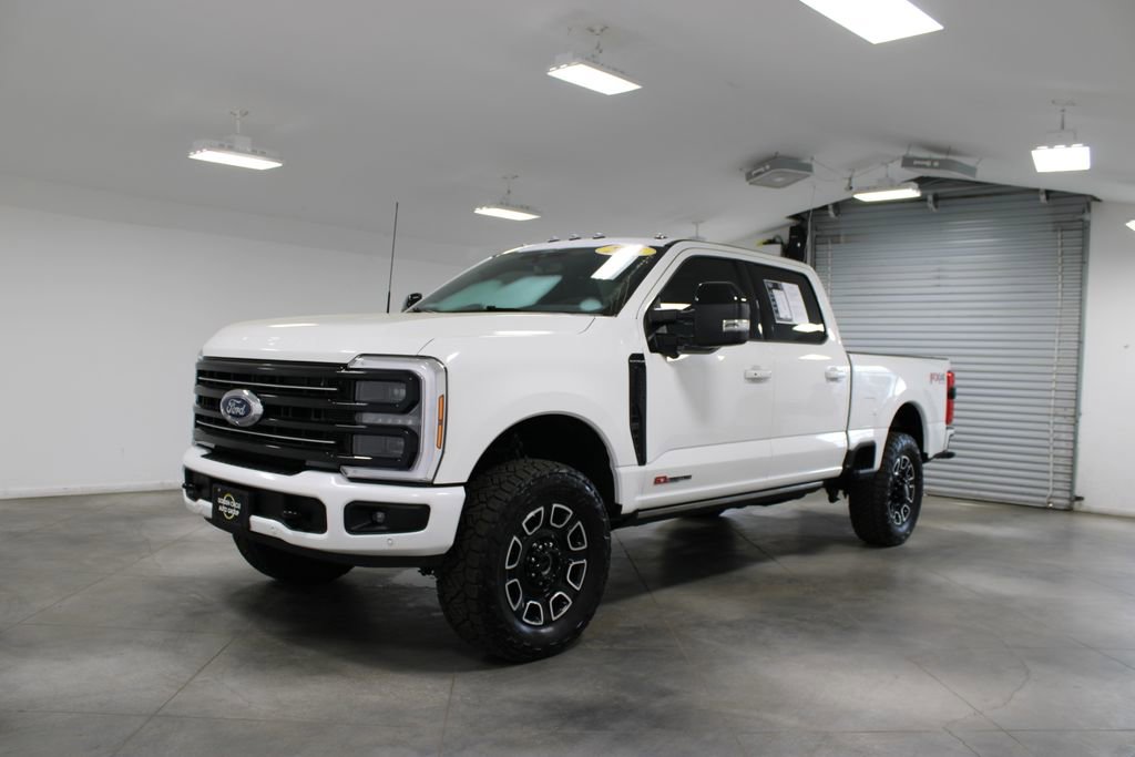 Used 2025 Ford F250 Platinum image 4