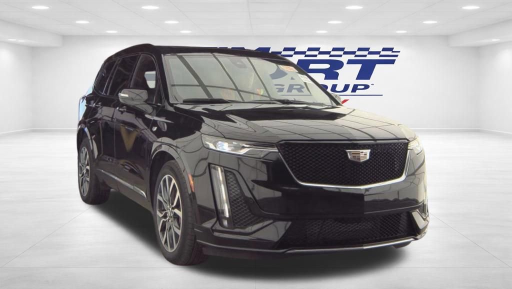 Used 2024 Cadillac XT6 Sport w/ LPO, Floor Liner Package AWD/4WD image 16