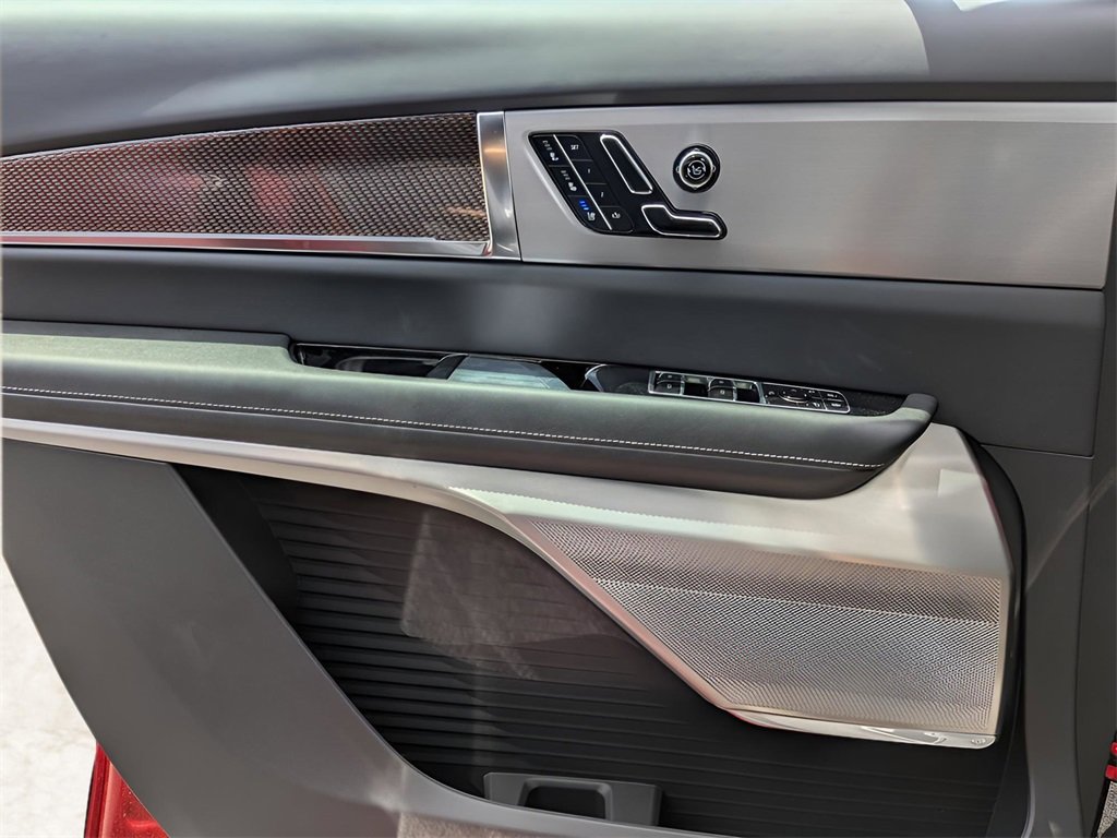 New 2026 Cadillac Vistiq Sport image 12