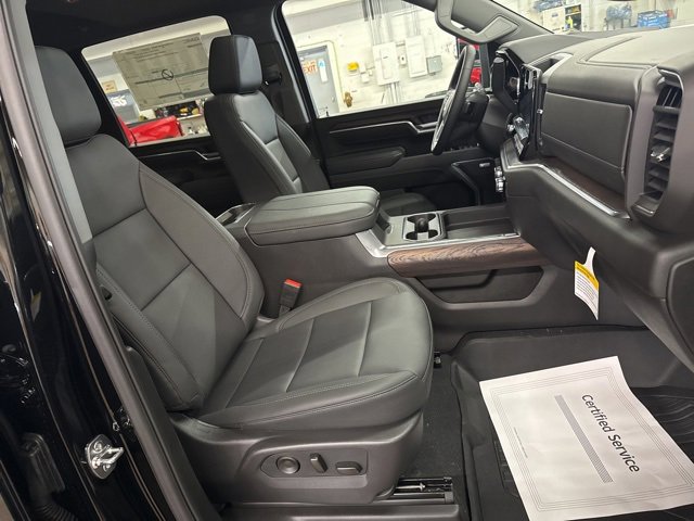 New 2026 GMC Sierra 2500 SLT w/ SLT Convenience Package image 28