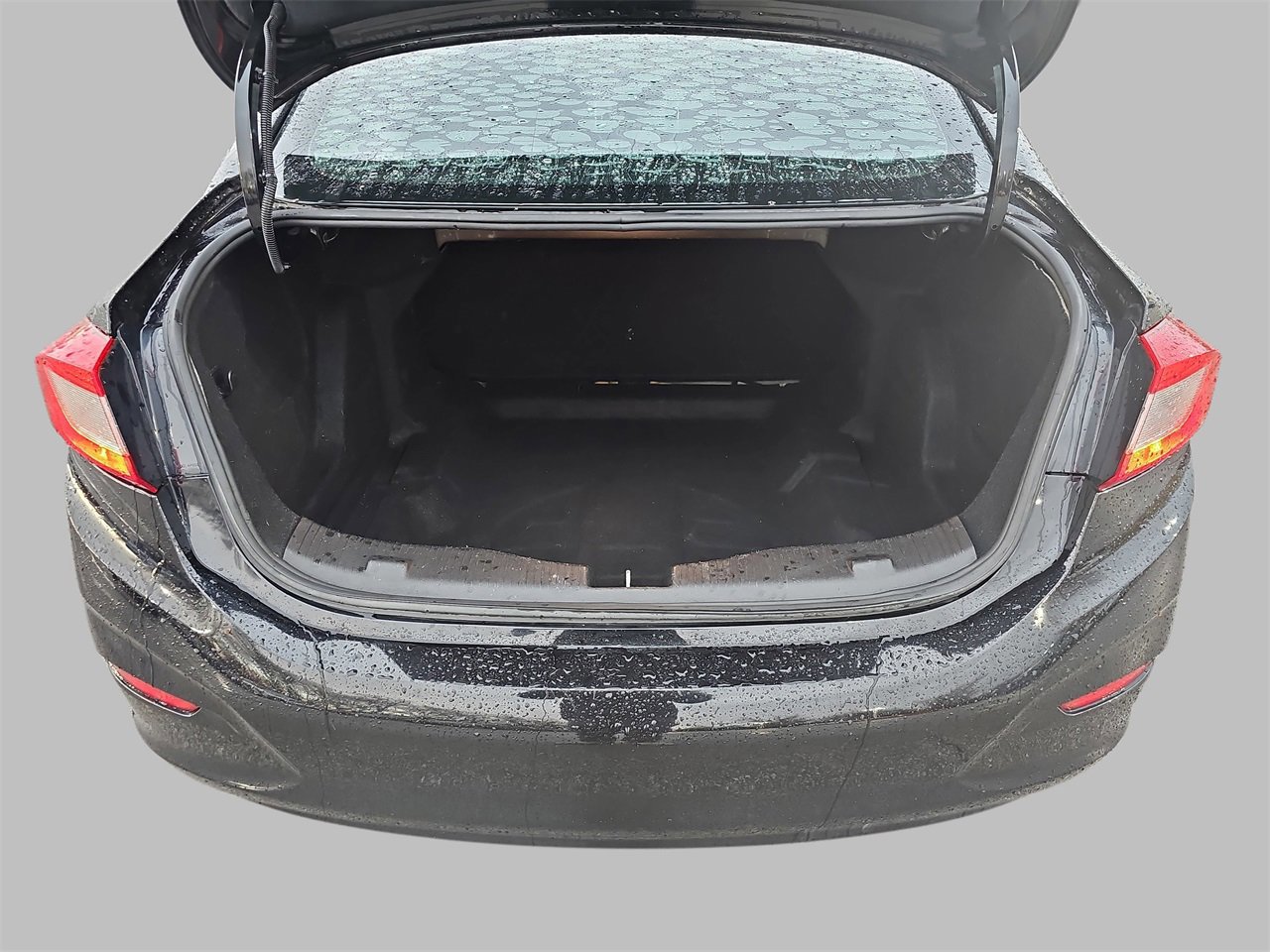 Used 2018 Chevrolet Cruze LS image 15