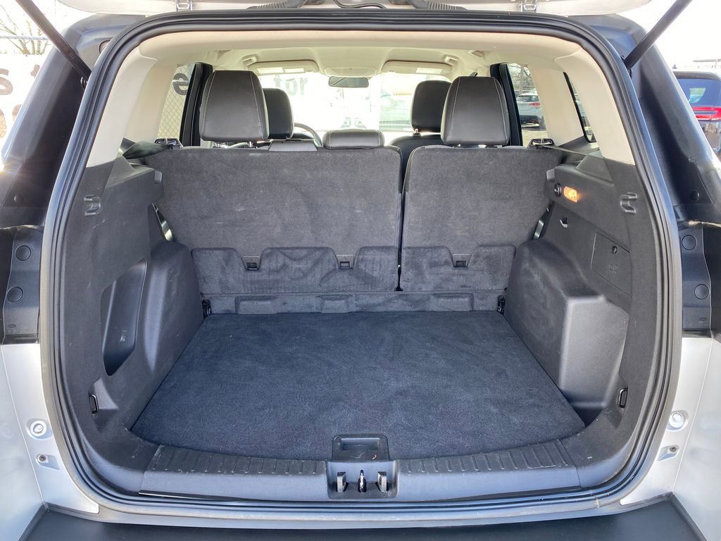 Used 2018 Ford Escape SE w/ SE Sport Appearance Package FWD image 5