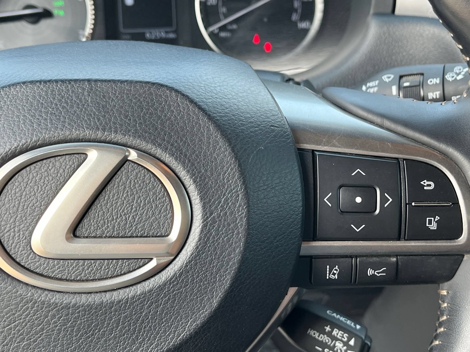 Used 2023 Lexus GX 460 Premium w/ Premium Package AWD/4WD image 20