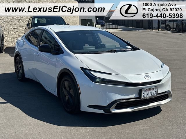 Used 2024 Toyota Prius Prime FWD image 2