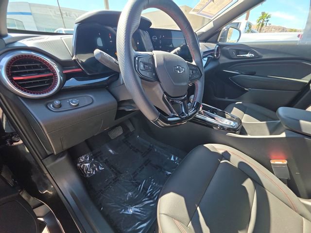 Used 2025 Chevrolet Trax RS w/ Sunroof Package image 10