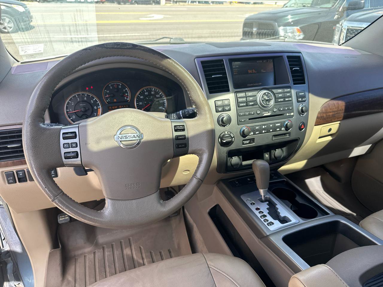 Used 2011 Nissan Armada Platinum image 7