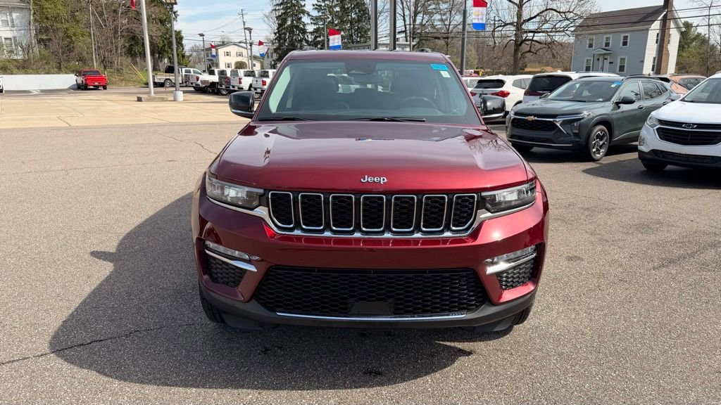 Used 2023 Jeep Grand Cherokee Limited image 3