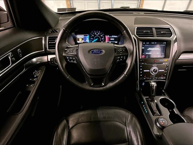 Used 2018 Ford Explorer Sport AWD/4WD image 5