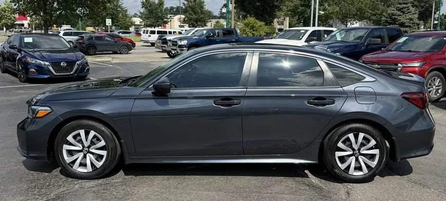 Used 2025 Honda Civic LX image 7