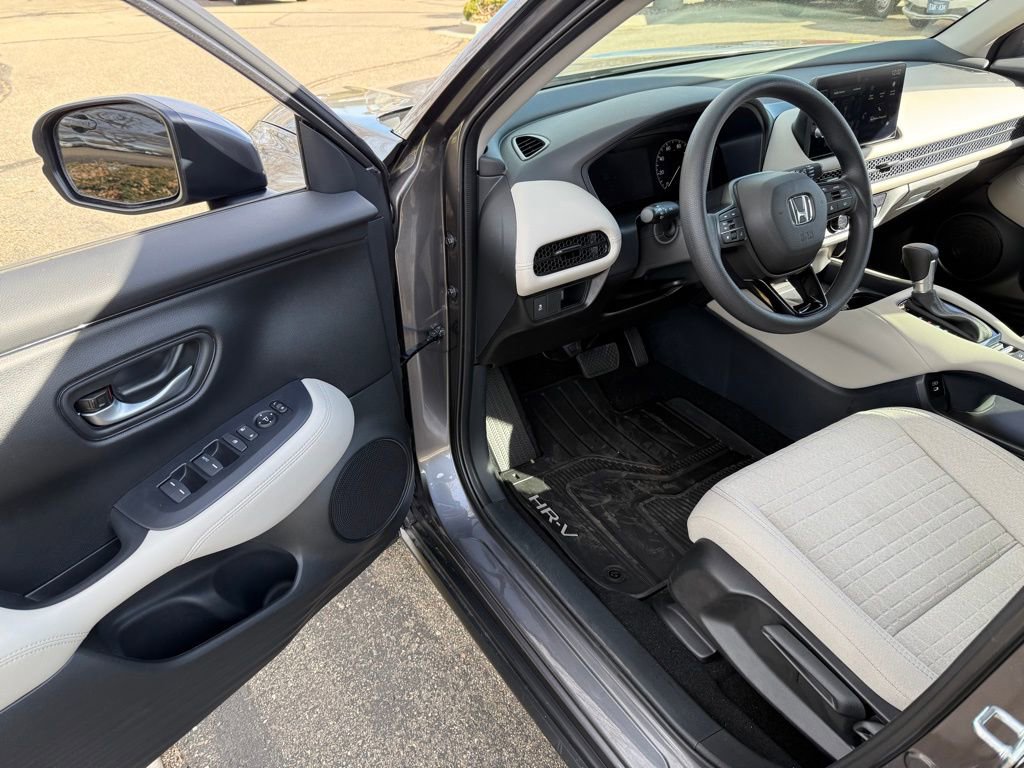 Certified 2026 Honda HR-V LX image 14