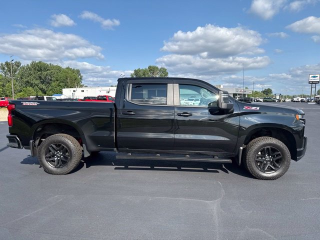 Used 2021 Chevrolet Silverado 1500 LT Trail Boss w/ Convenience Package II AWD/4WD image 8
