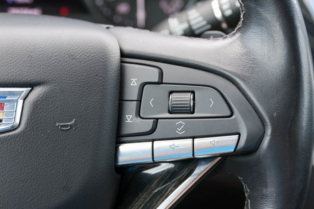 Used 2023 Cadillac XT6 Premium Luxury w/ Technology Package image 33