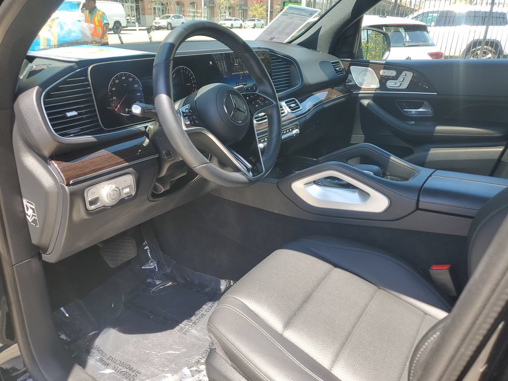 Used 2025 Mercedes-Benz GLE 450e 4MATIC image 21