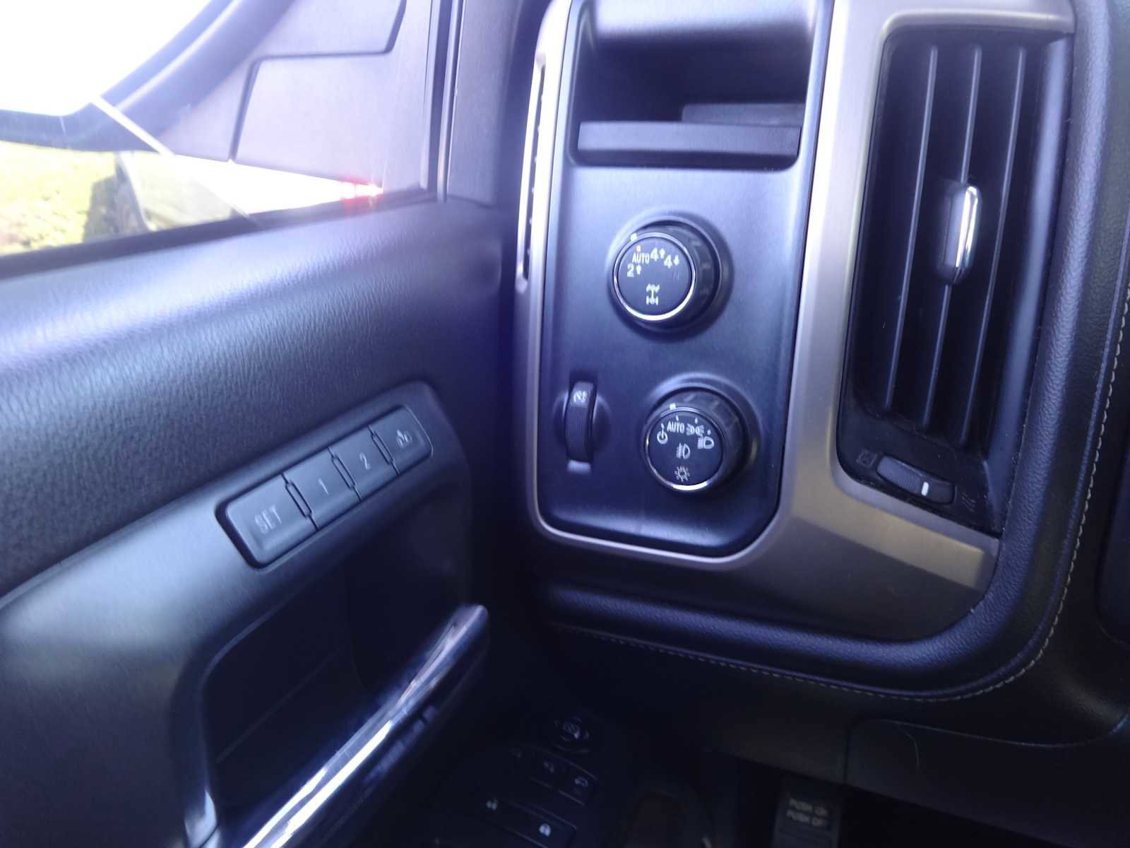 Used 2018 GMC Sierra 1500 Denali image 20