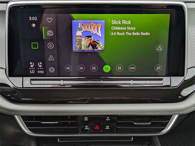 Certified 2025 Volkswagen Atlas Peak Edition SE image 19