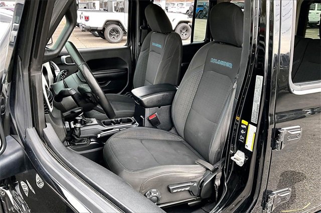Used 2021 Jeep Wrangler Unlimited Islander image 18