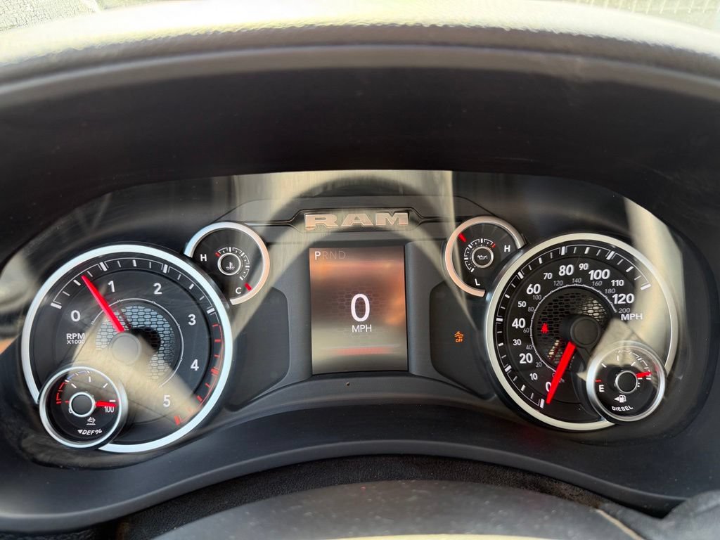 Used 2025 RAM 2500 Big Horn AWD/4WD image 10