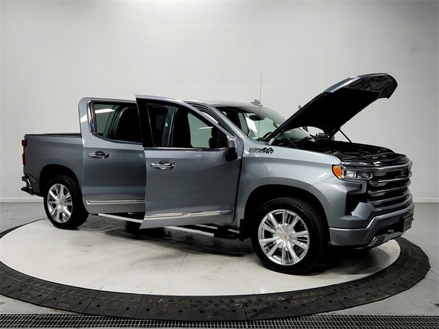 Used 2023 Chevrolet Silverado 1500 High Country image 9