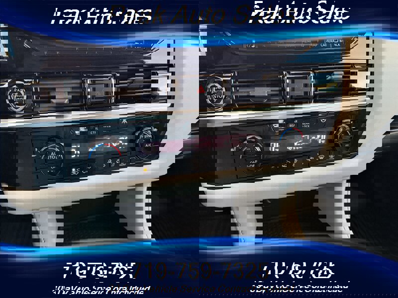 Used 2022 Nissan Pathfinder SL image 20