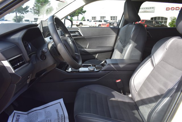 Used 2025 Mitsubishi Outlander SE FWD image 15