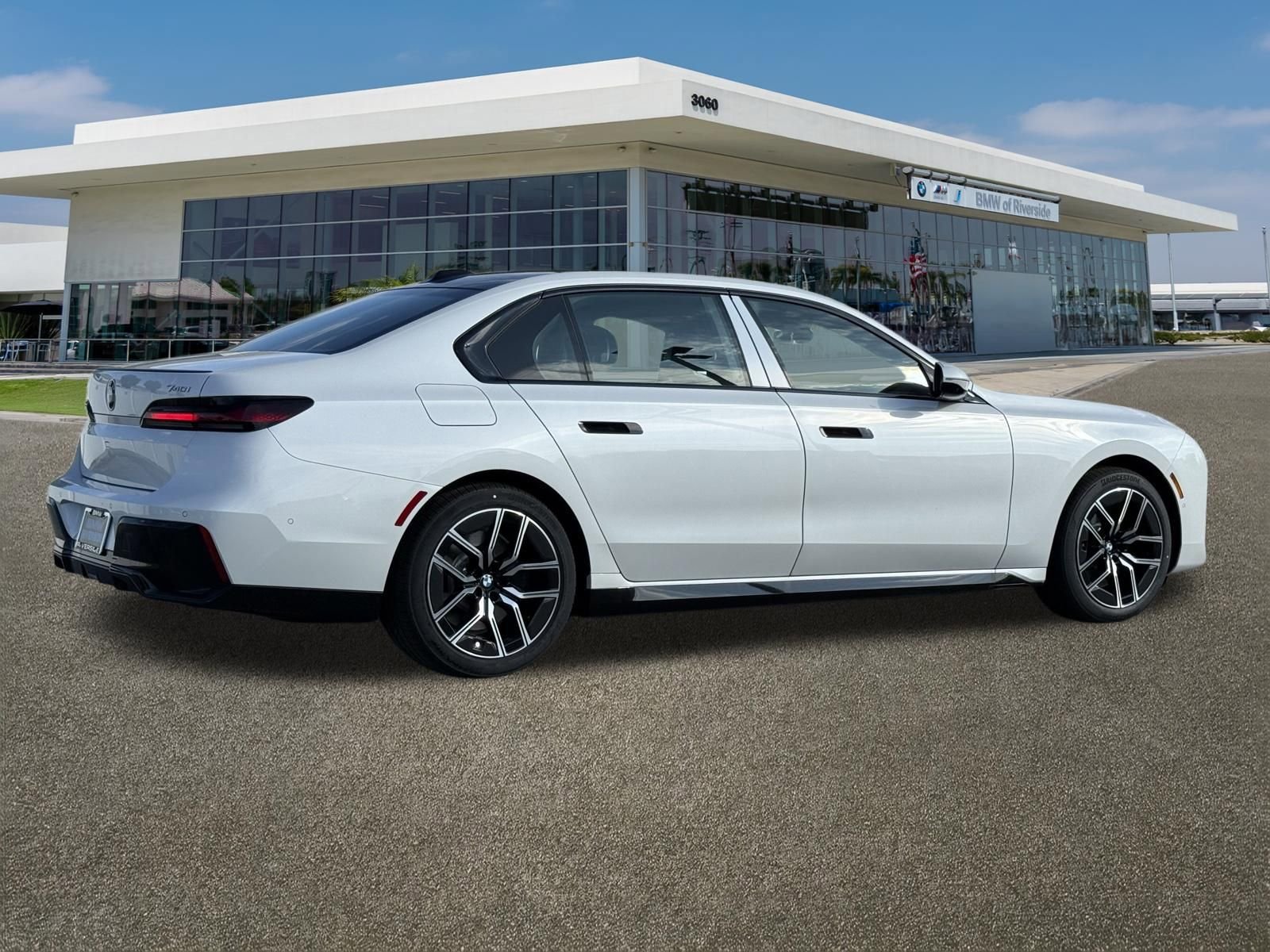 New 2026 BMW 740i xDrive AWD/4WD image 11