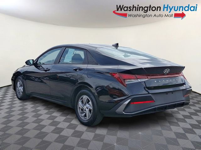Certified 2026 Hyundai Elantra SE FWD image 4