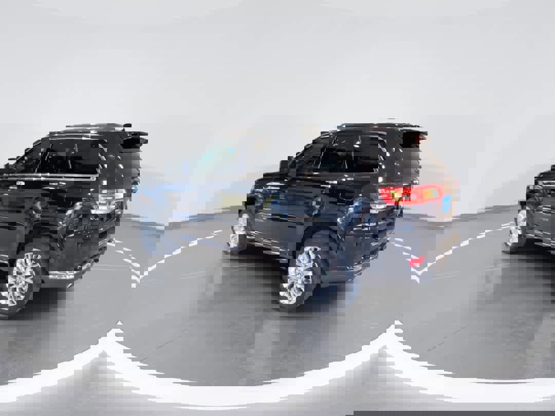 Used 2017 Jeep Grand Cherokee Summit image 6