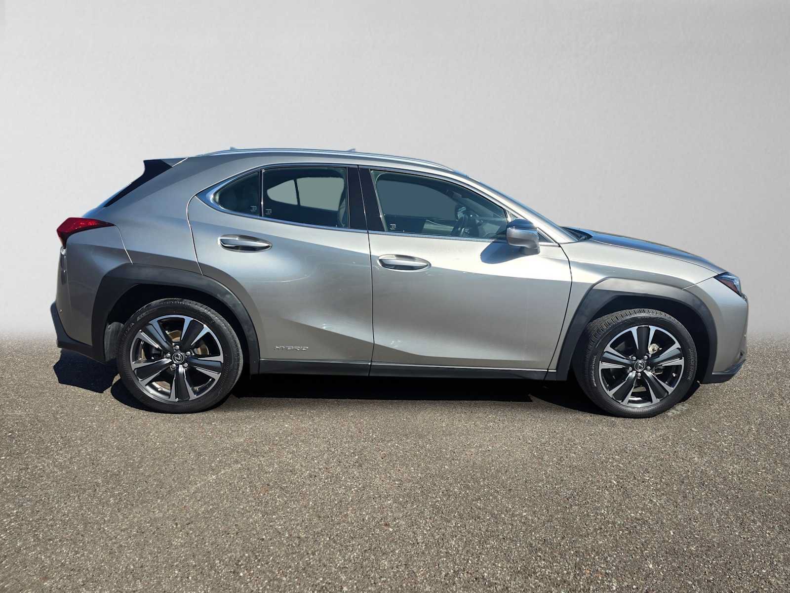 Used 2020 Lexus UX 250h w/ Premium Package AWD/4WD image 2
