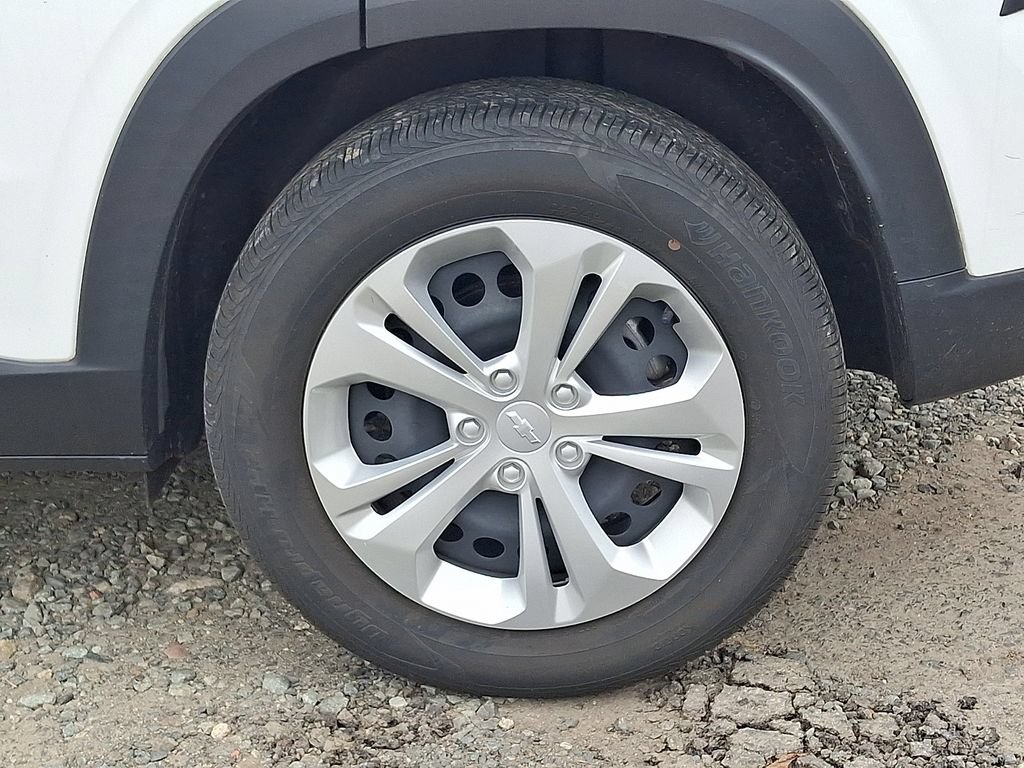 Used 2024 Chevrolet Trax LS FWD image 31