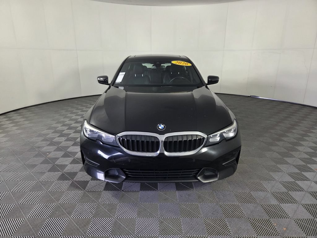Used 2020 BMW 330i Sedan w/ Driving Assistance Package RWD image 3