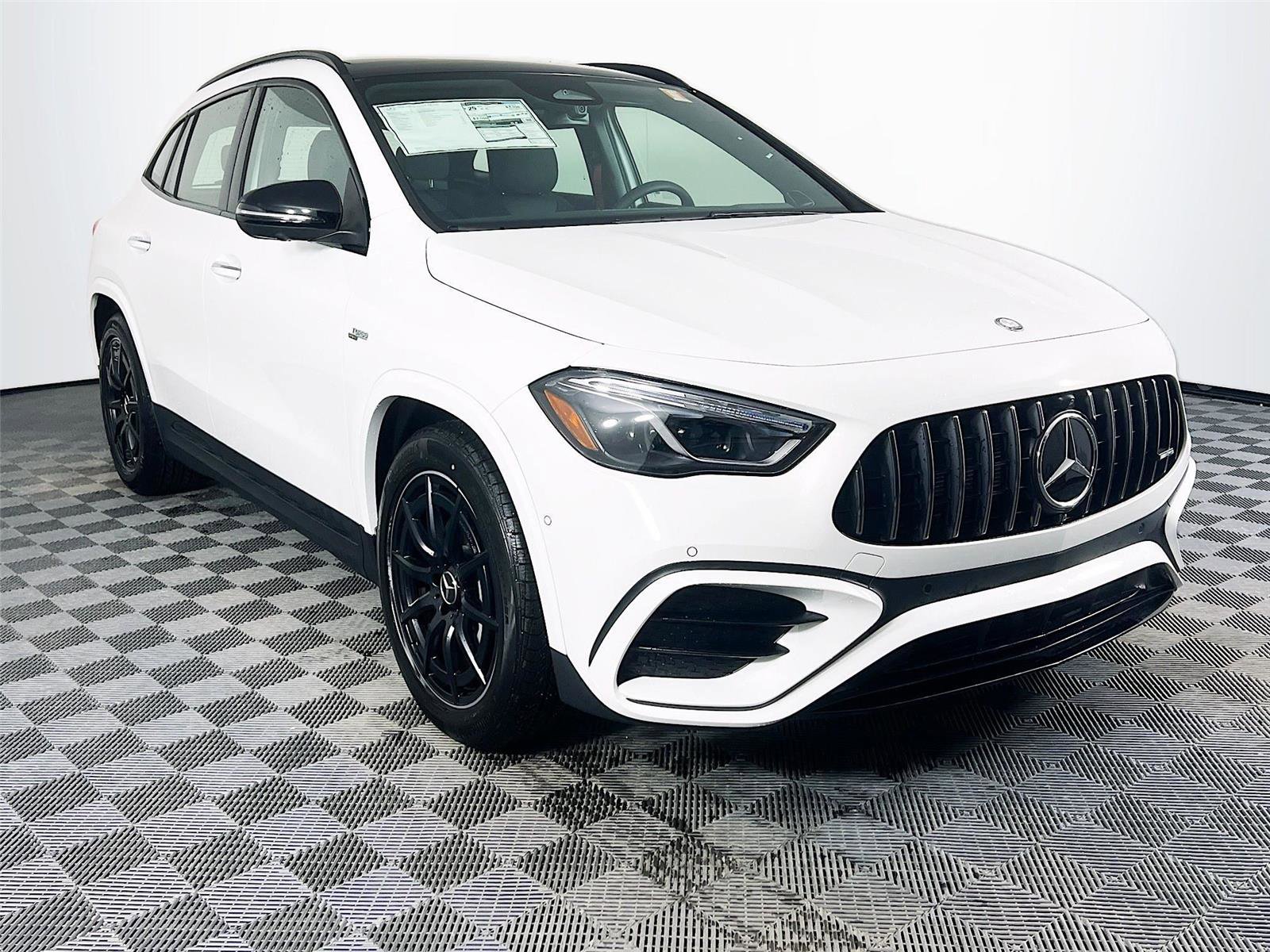 New 2026 Mercedes-Benz GLA 35 AMG 4MATIC image 8