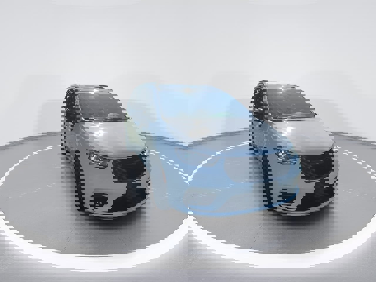 Used 2024 Chrysler Pacifica Touring-L w/ S Appearance Package image 3