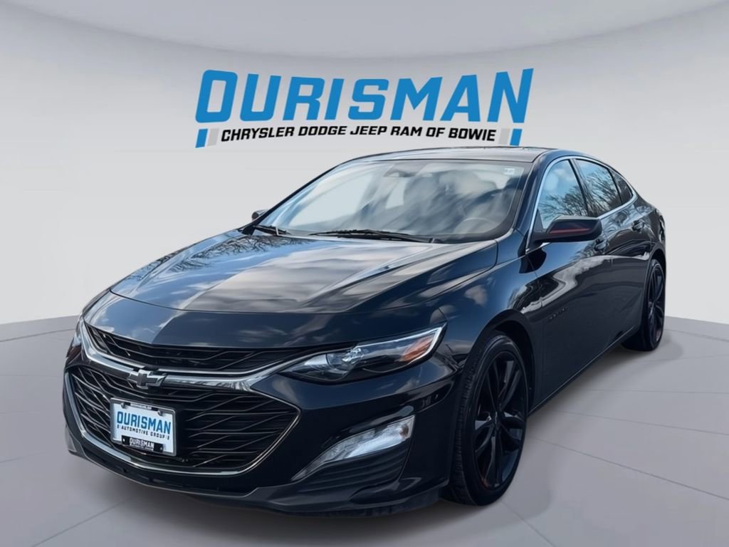 Used 2023 Chevrolet Malibu LT w/ Redline Edition image 2