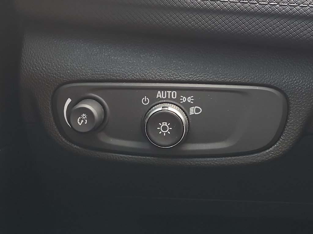 Used 2025 Chevrolet TrailBlazer LS w/ LS Confidence Package FWD image 22