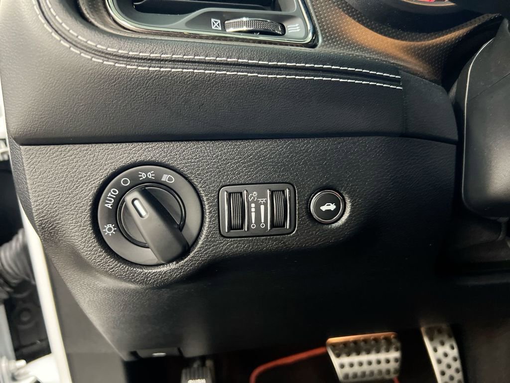 Used 2023 Dodge Challenger SRT Hellcat RWD image 19
