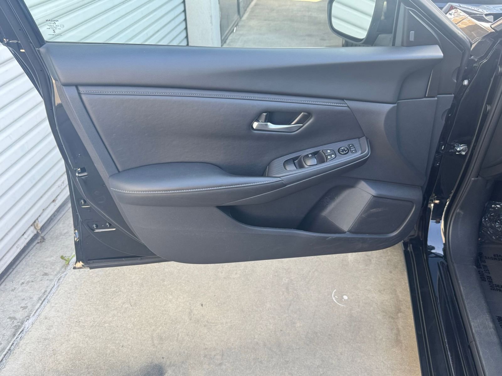 Used 2025 Nissan Sentra SV FWD image 18