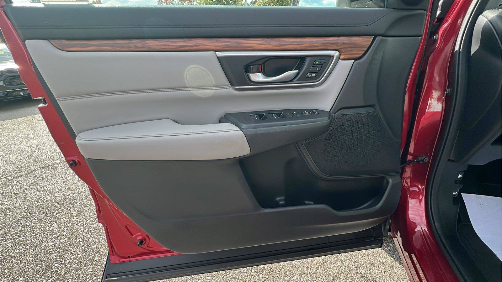Used 2022 Honda CR-V Touring image 22