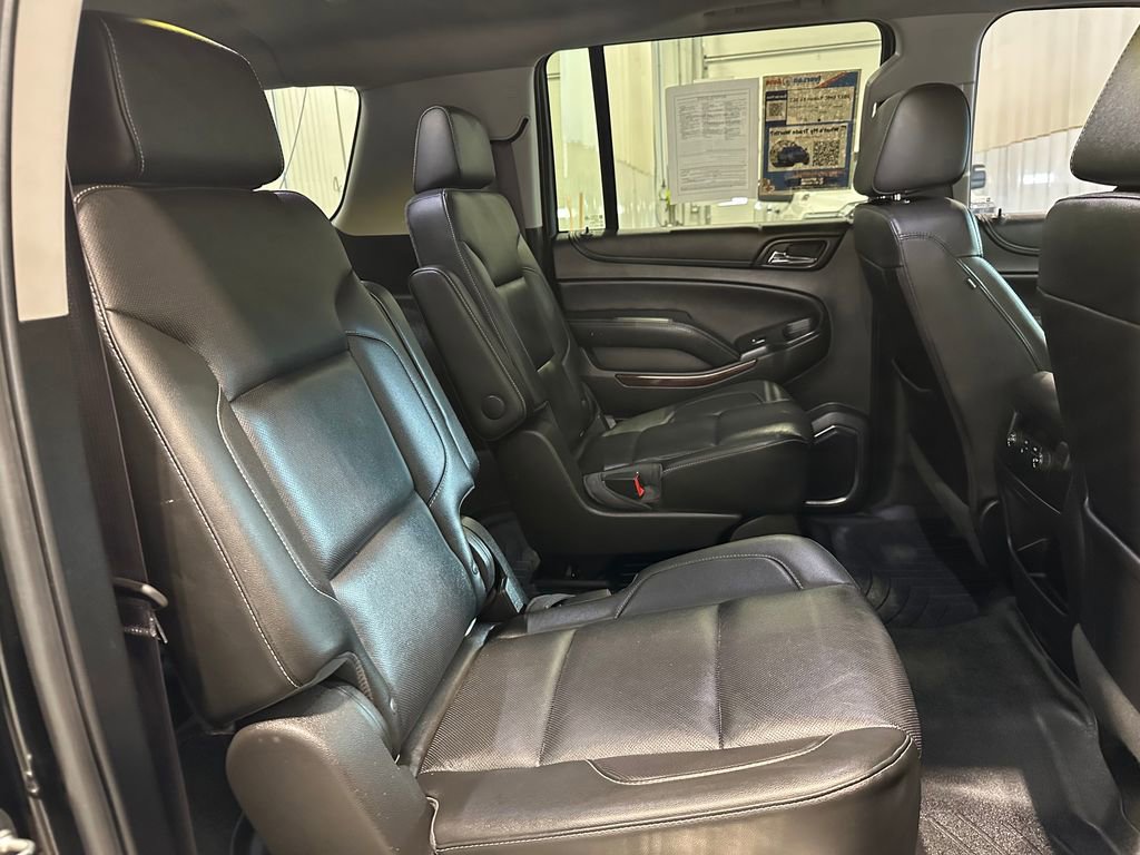 Used 2017 GMC Yukon XL SLT w/ HD Trailering Package AWD/4WD image 32
