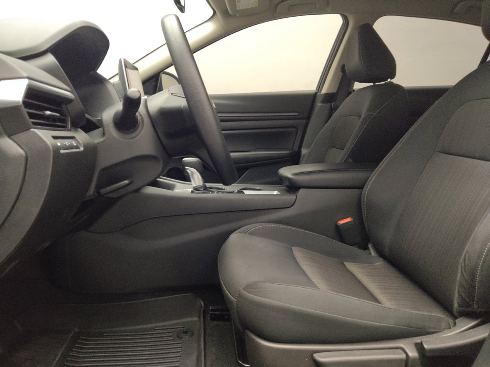 Used 2025 Nissan Altima 2.5 S FWD image 17