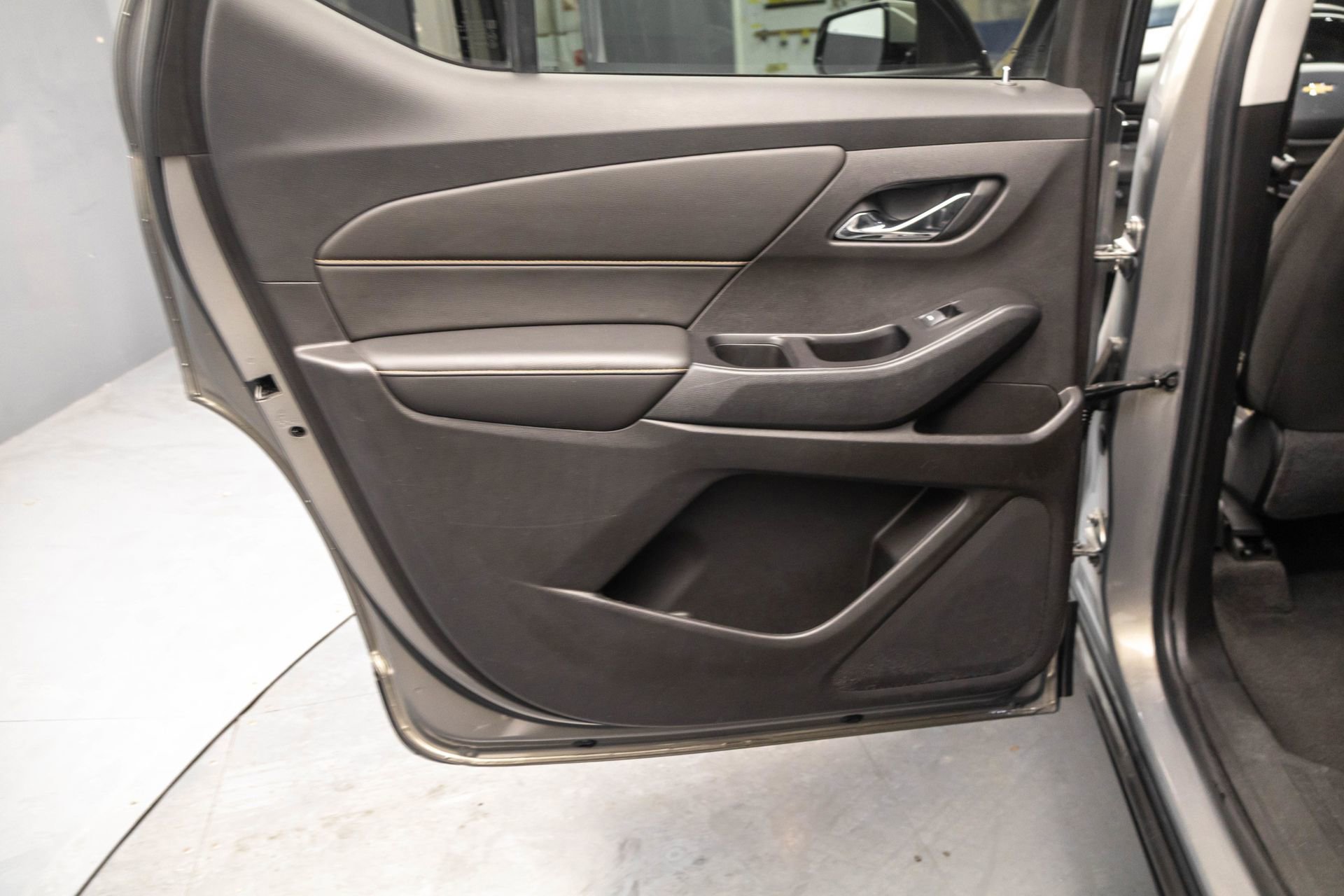 Used 2019 Chevrolet Traverse LT AWD/4WD image 32