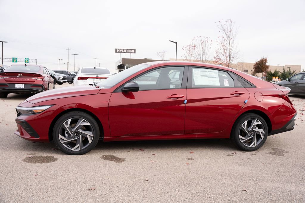 New 2025 Hyundai Elantra Sport image 4