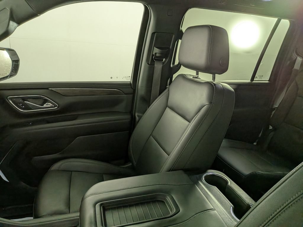 Certified 2024 Chevrolet Suburban Z71 w/ Luxury Package AWD/4WD image 29
