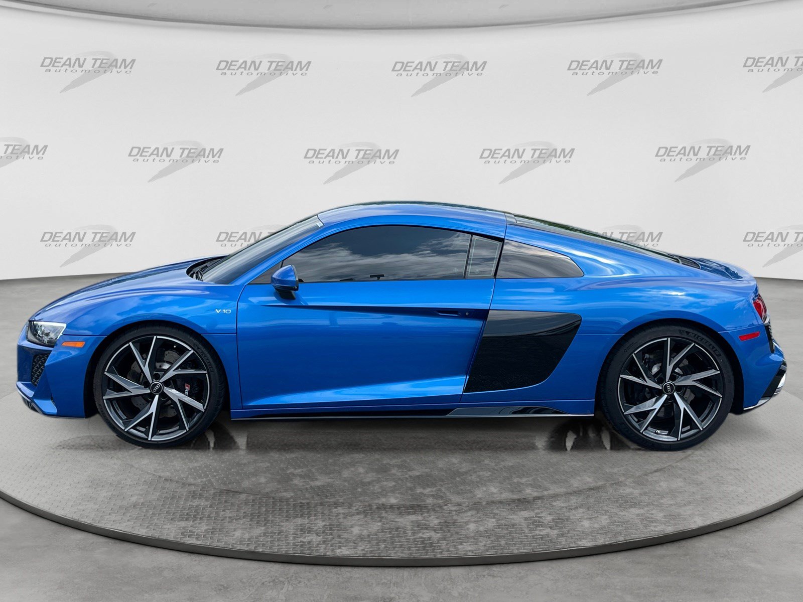 Used 2023 Audi R8 V10 performance RWD image 4