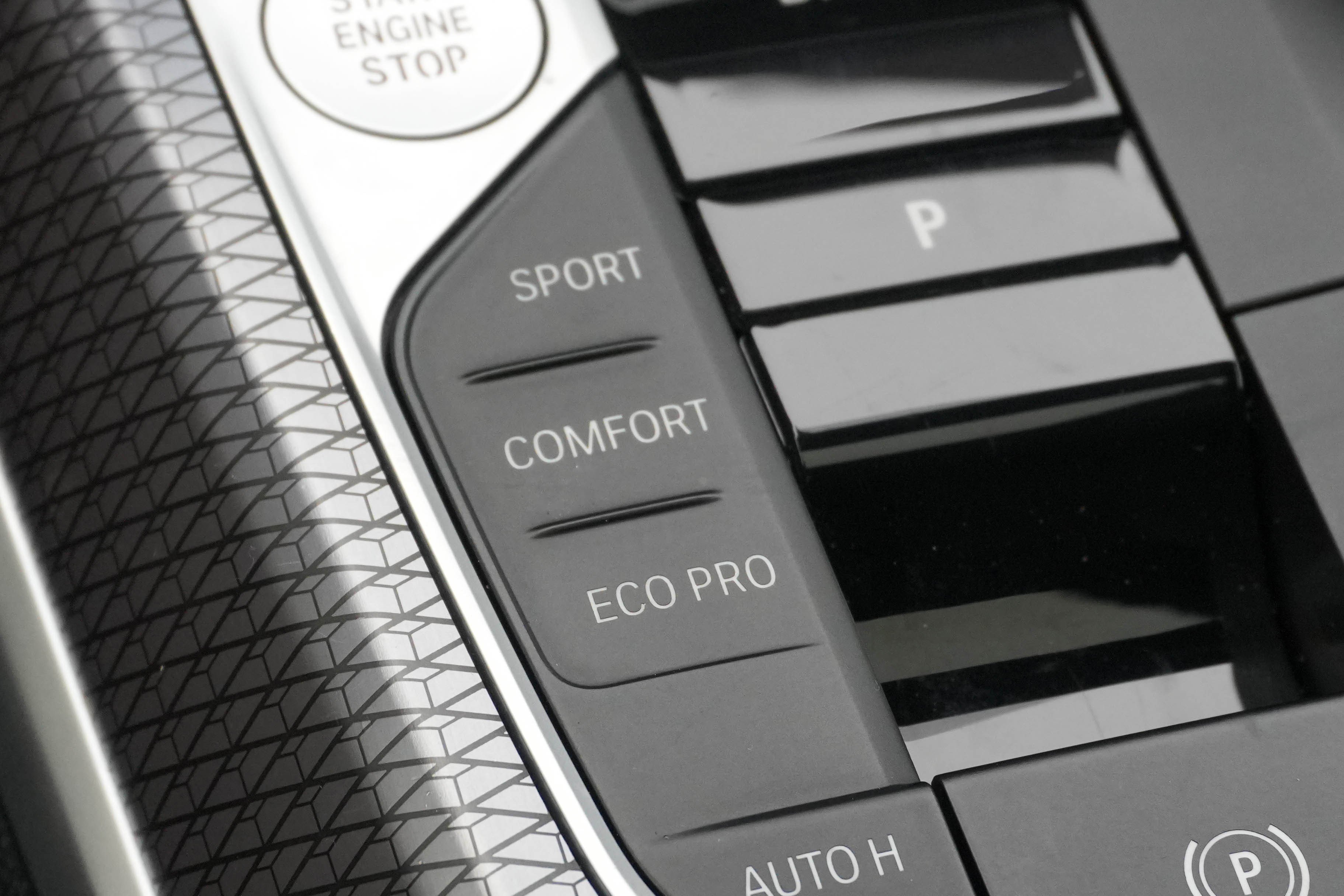 Certified 2025 BMW M440i image 29