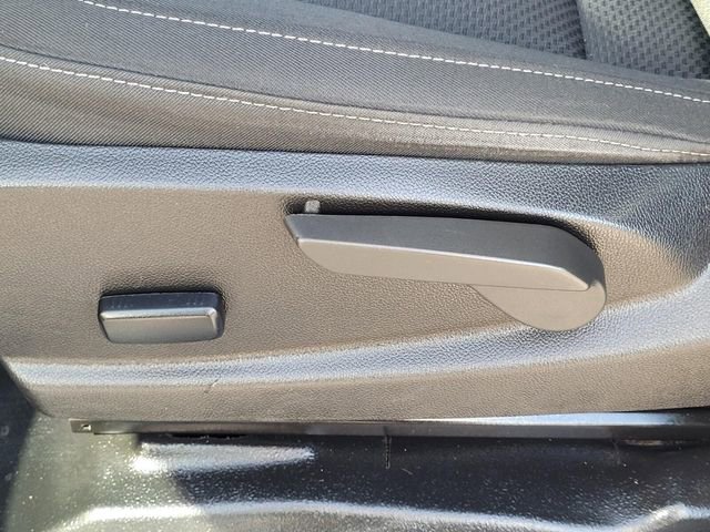 Used 2022 Chevrolet Colorado LT w/ Fleet Safety Package image 18