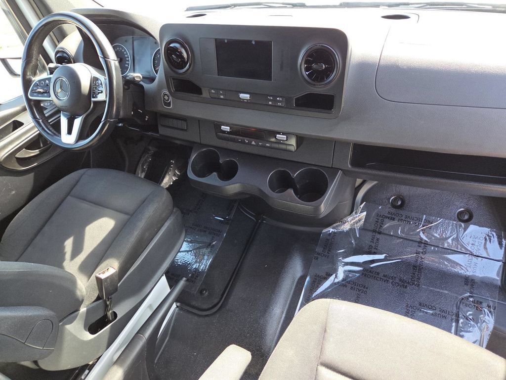 Used 2022 Mercedes-Benz Sprinter 1500 image 19
