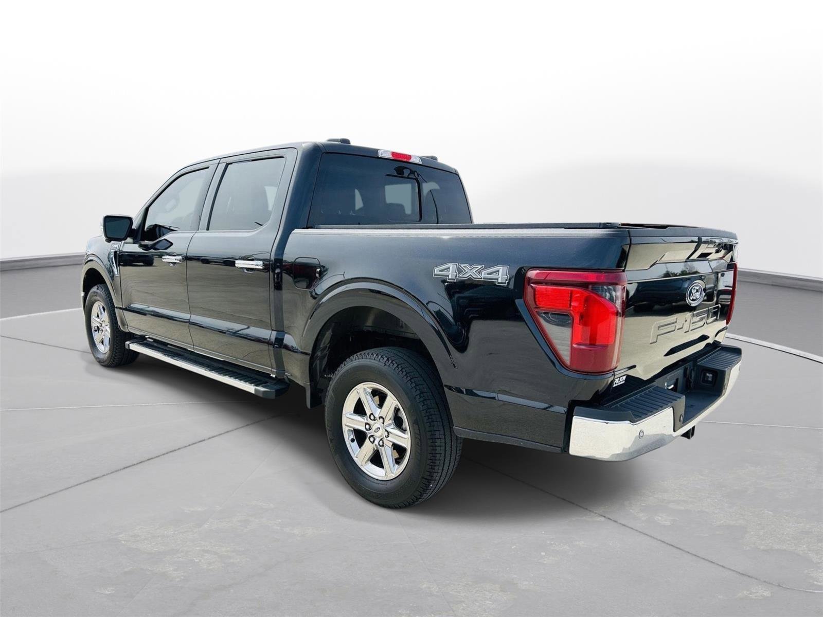 Used 2025 Ford F150 XLT w/ Equipment Group 302A MID image 36