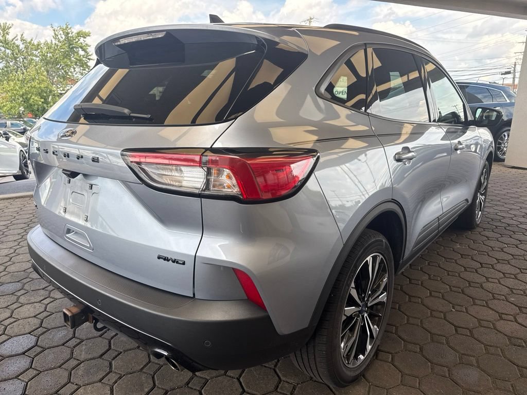 Used 2022 Ford Escape SEL w/ SEL Stealth AWD Package image 6